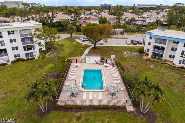 1580 Pine Valley DR 415, Fort Myers, FL 33907