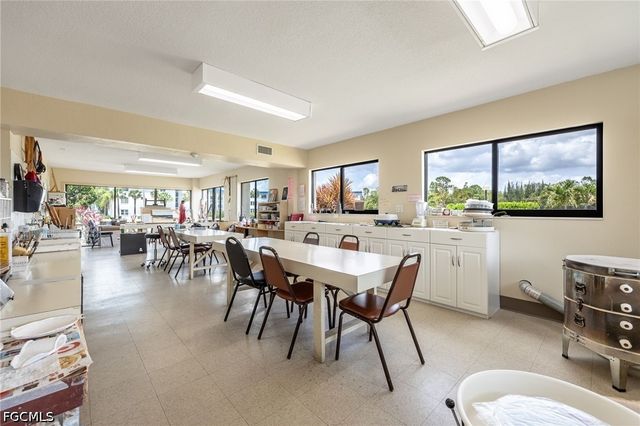 1580 Pine Valley DR 415, Fort Myers, FL 33907