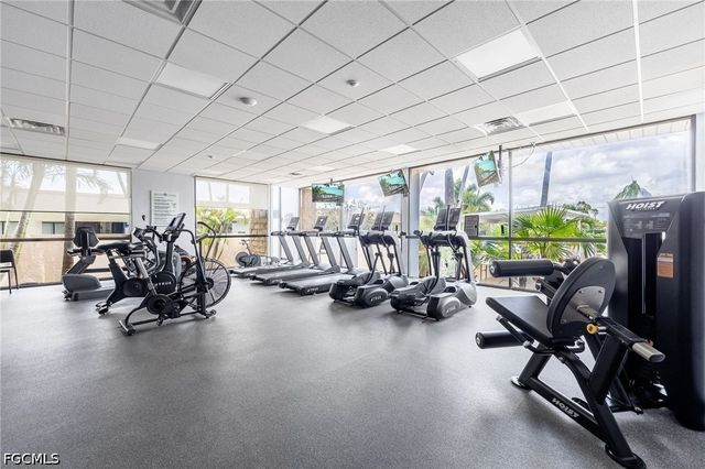 1580 Pine Valley DR 415, Fort Myers, FL 33907