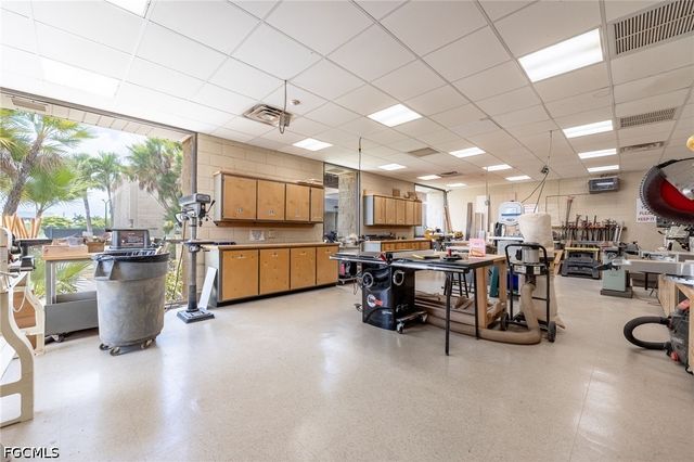 1580 Pine Valley DR 415, Fort Myers, FL 33907