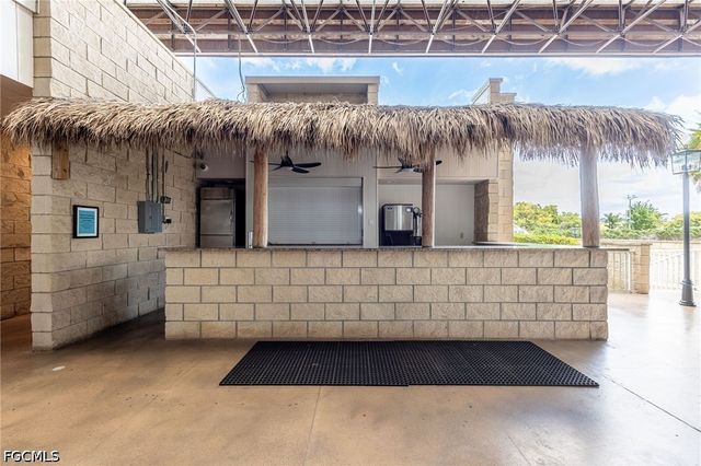 1580 Pine Valley DR 415, Fort Myers, FL 33907