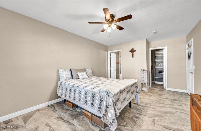 7963 Cina Avenue, Las Vegas, NV 89147