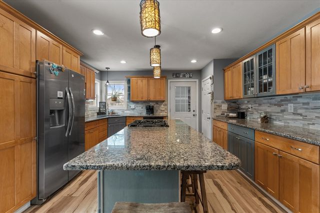 70820 Sunrise Drive, Edwardsburg, MI 49112