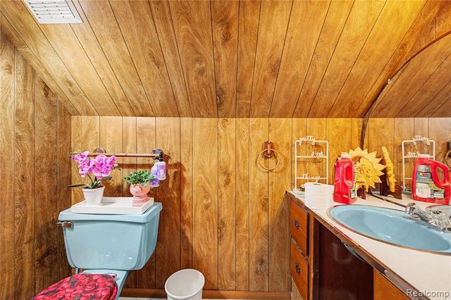 14904 Anne Avenue, Allen Park, MI 48101