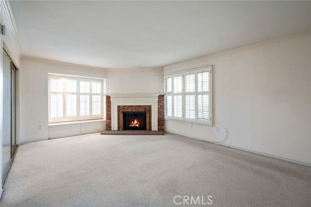 18100 Burbank 14, Tarzana (los Angeles), CA 91356