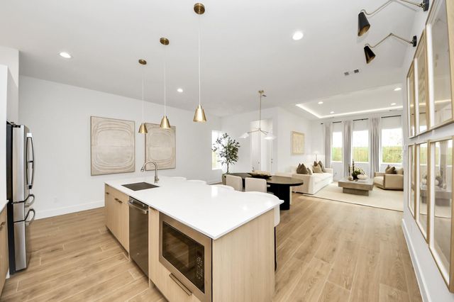 2202 Via Cami, Houston, TX 77051