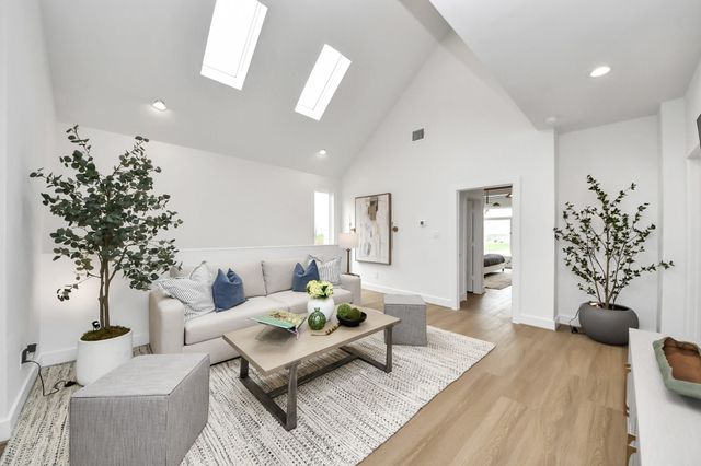 2202 Via Cami, Houston, TX 77051