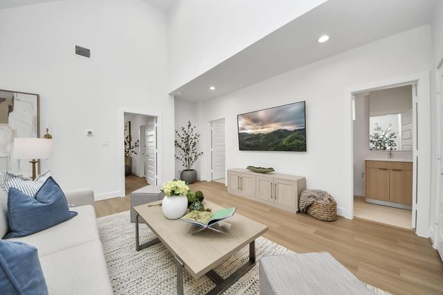2202 Via Cami, Houston, TX 77051