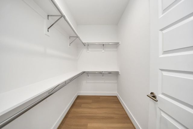 2202 Via Cami, Houston, TX 77051