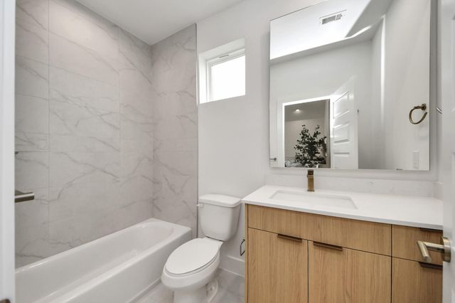 2202 Via Cami, Houston, TX 77051