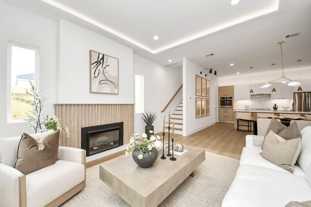 2202 Via Cami, Houston, TX 77051