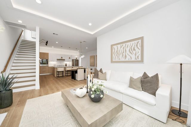 2202 Via Cami, Houston, TX 77051
