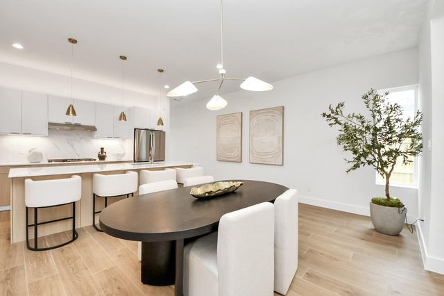 2202 Via Cami, Houston, TX 77051