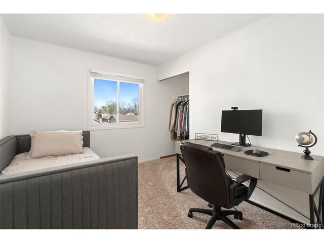 4523 Woodland Ct, Fort Collins, CO 80526