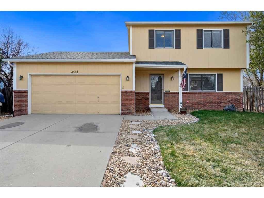 4523 Woodland Ct, Fort Collins, CO 80526