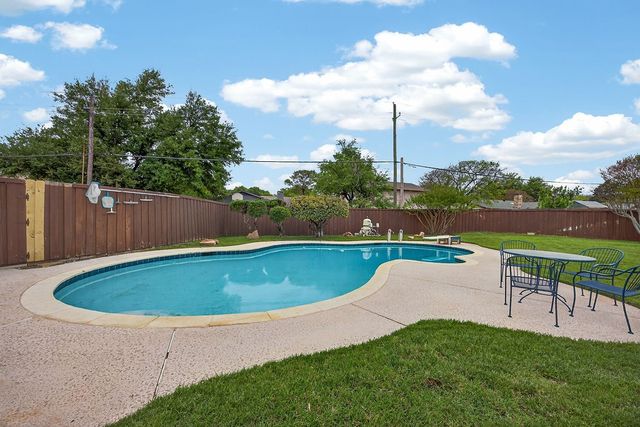 1706 Damian Way, Richardson, TX 75081