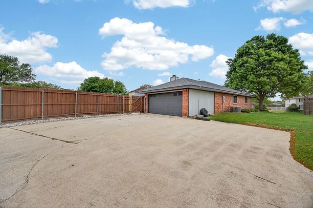 1706 Damian Way, Richardson, TX 75081