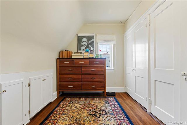 8 Club Way, Hartsdale, NY 10530