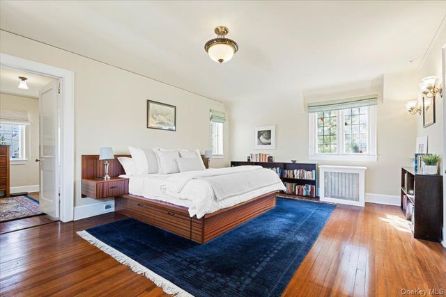 8 Club Way, Hartsdale, NY 10530