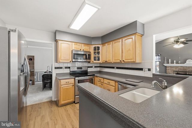 14693 STRATFORD DR, Woodbridge, VA 22193