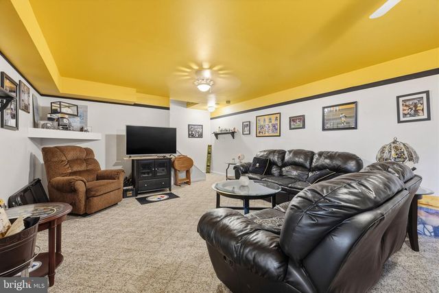 14693 STRATFORD DR, Woodbridge, VA 22193