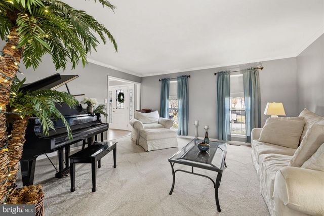 14693 STRATFORD DR, Woodbridge, VA 22193