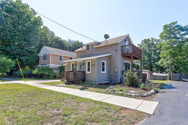 222 Oak Street, South Haven, MI 49090