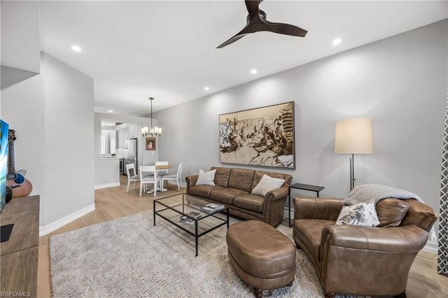 1865 Les Chateaux BLVD 303, Naples, FL 34109