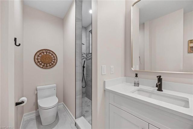 1865 Les Chateaux BLVD 303, Naples, FL 34109