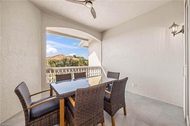 1865 Les Chateaux BLVD 303, Naples, FL 34109