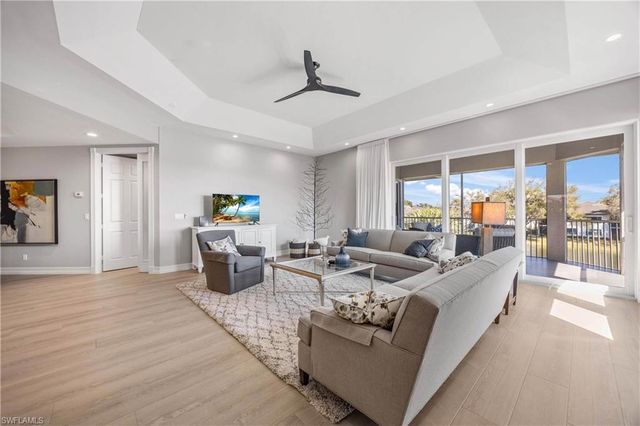 1865 Les Chateaux BLVD 303, Naples, FL 34109