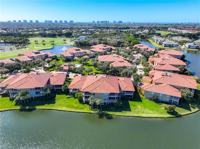 1865 Les Chateaux BLVD 303, Naples, FL 34109