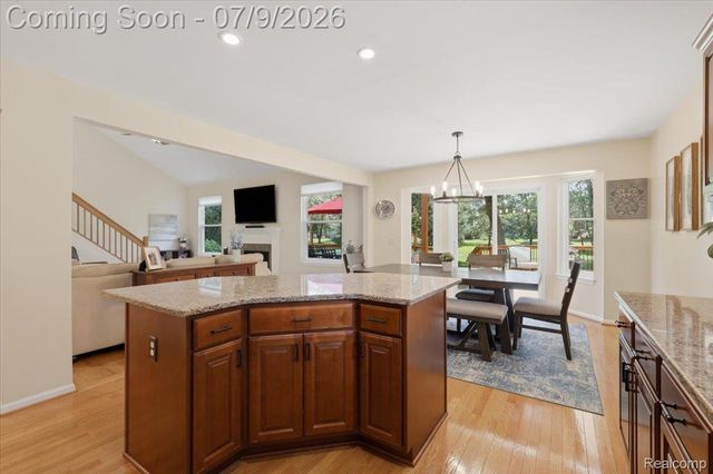 3180 Viking Drive, Commerce Charter Township, MI 48390