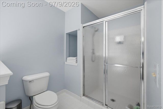 3180 Viking Drive, Commerce Charter Township, MI 48390