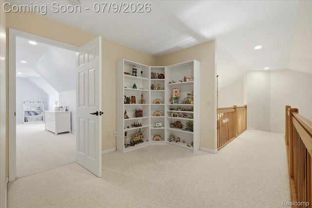 3180 Viking Drive, Commerce Charter Township, MI 48390