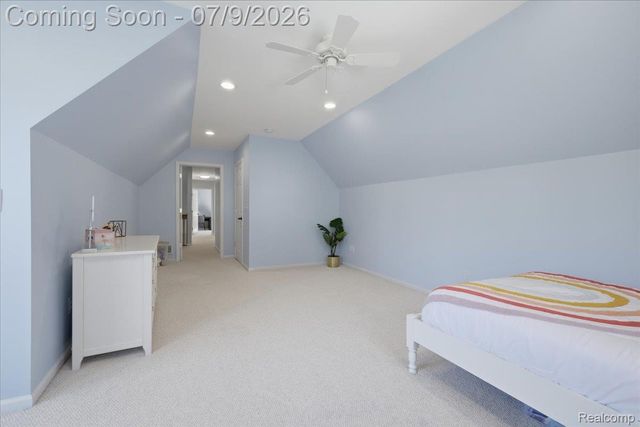 3180 Viking Drive, Commerce Charter Township, MI 48390