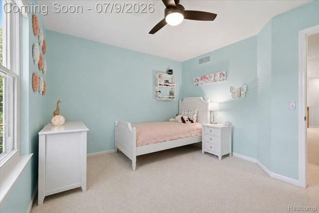 3180 Viking Drive, Commerce Charter Township, MI 48390