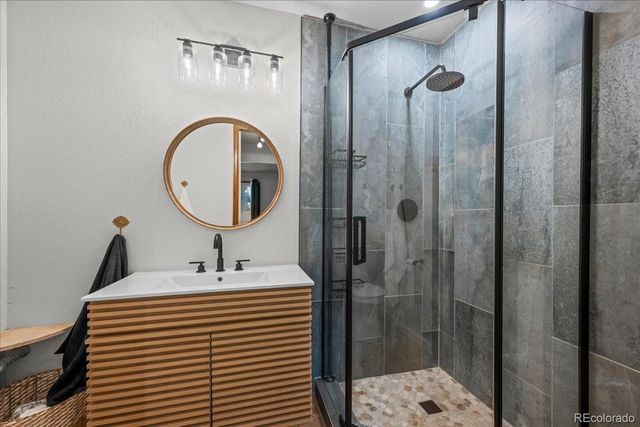 989 S Miller Street 204, Lakewood, CO 80226