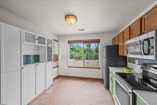 989 S Miller Street 204, Lakewood, CO 80226