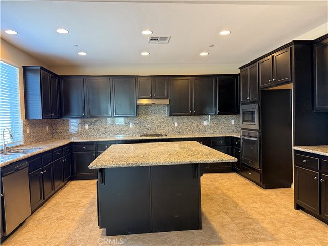 7435 Silver Saddle Ct., Eastvale, CA 92880