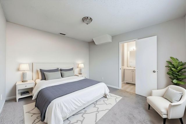 6941 EDGEFIELD LANE, Orlando, FL 32822