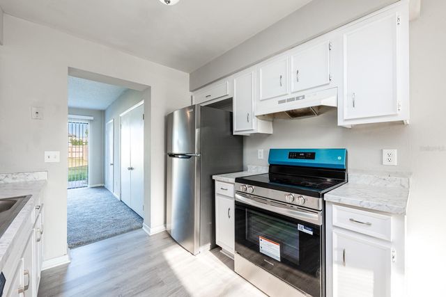 6941 EDGEFIELD LANE, Orlando, FL 32822