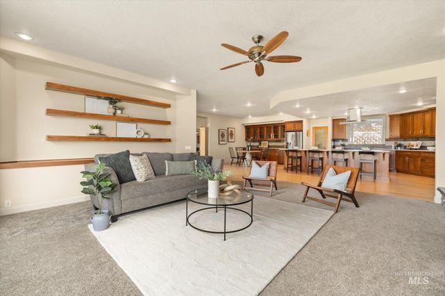 4239 N. Triple Ridge Place, Eagle, ID 83616