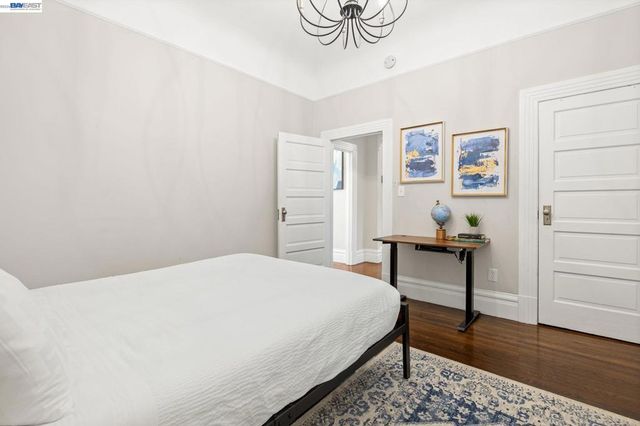 2207 E 21St St, Oakland, CA 94606