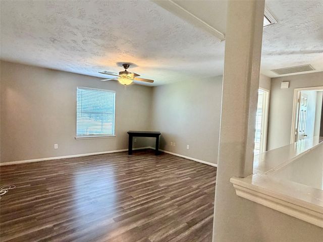 6622 Grant Drive, Magnolia, TX 77354