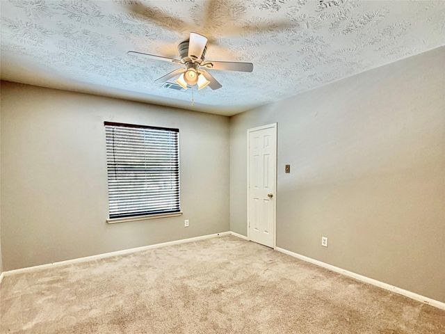 6622 Grant Drive, Magnolia, TX 77354