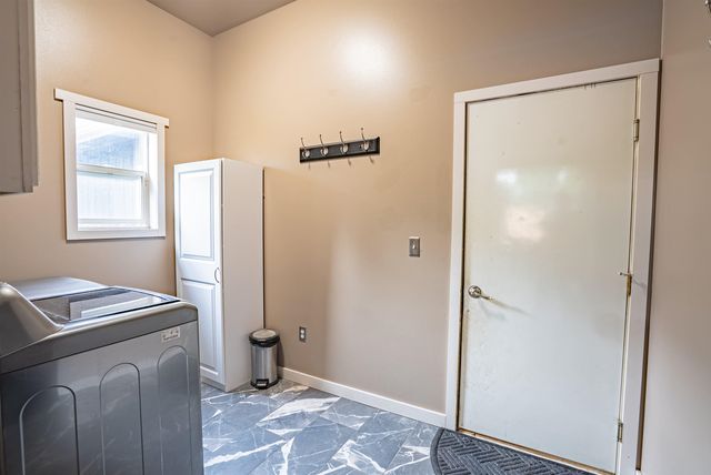 12224 N Nevada Ct, Spokane, WA 99218