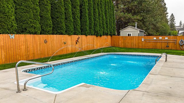 12224 N Nevada Ct, Spokane, WA 99218