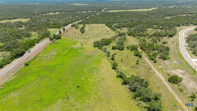 670 Windmill Ridge Drive, Blanco, TX 78606