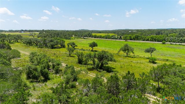 670 Windmill Ridge Drive, Blanco, TX 78606